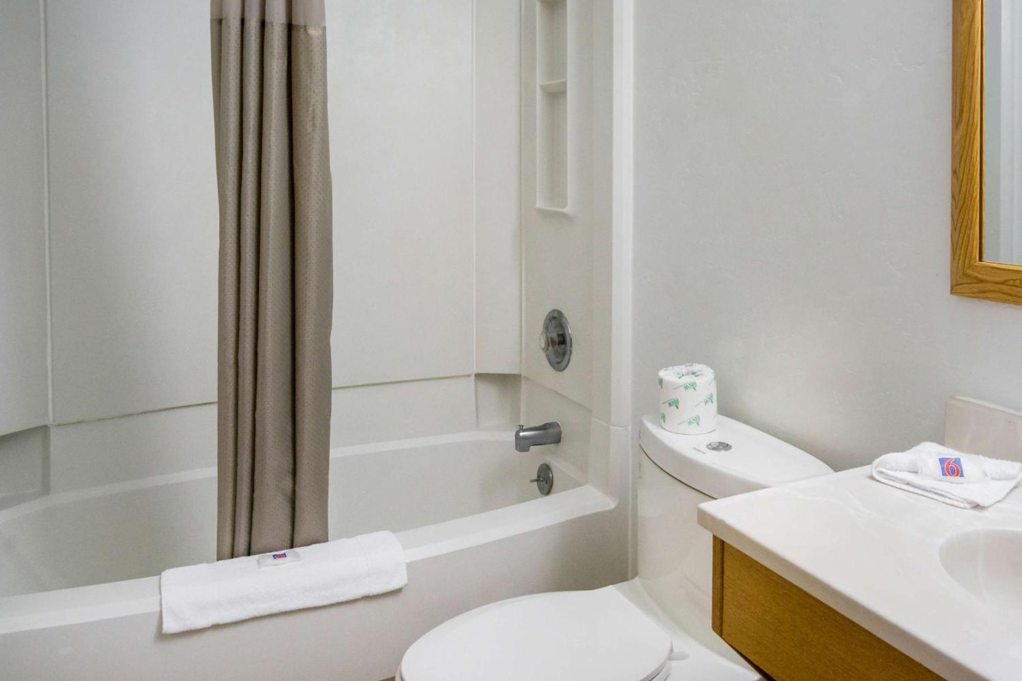 Hotel 6-wilsonville, Or - Portland Wilsonville